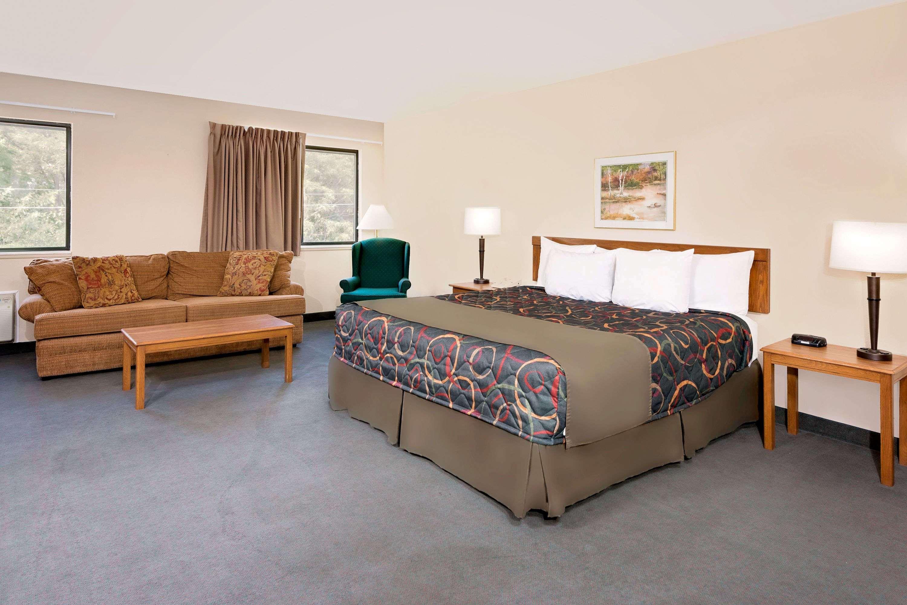 Days Inn By Wyndham Boonville Dış mekan fotoğraf